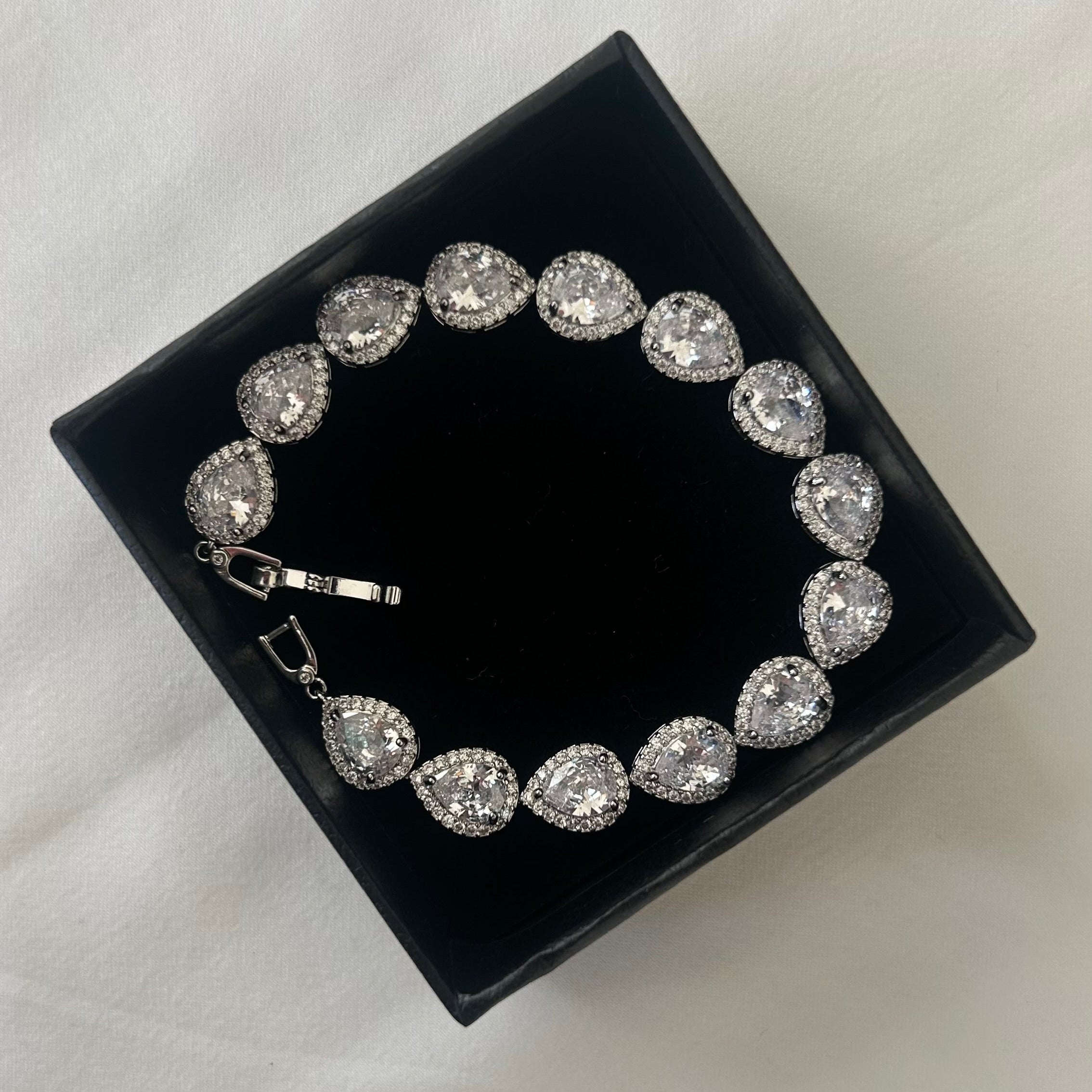 CRYSTAL FLEX BRACELET