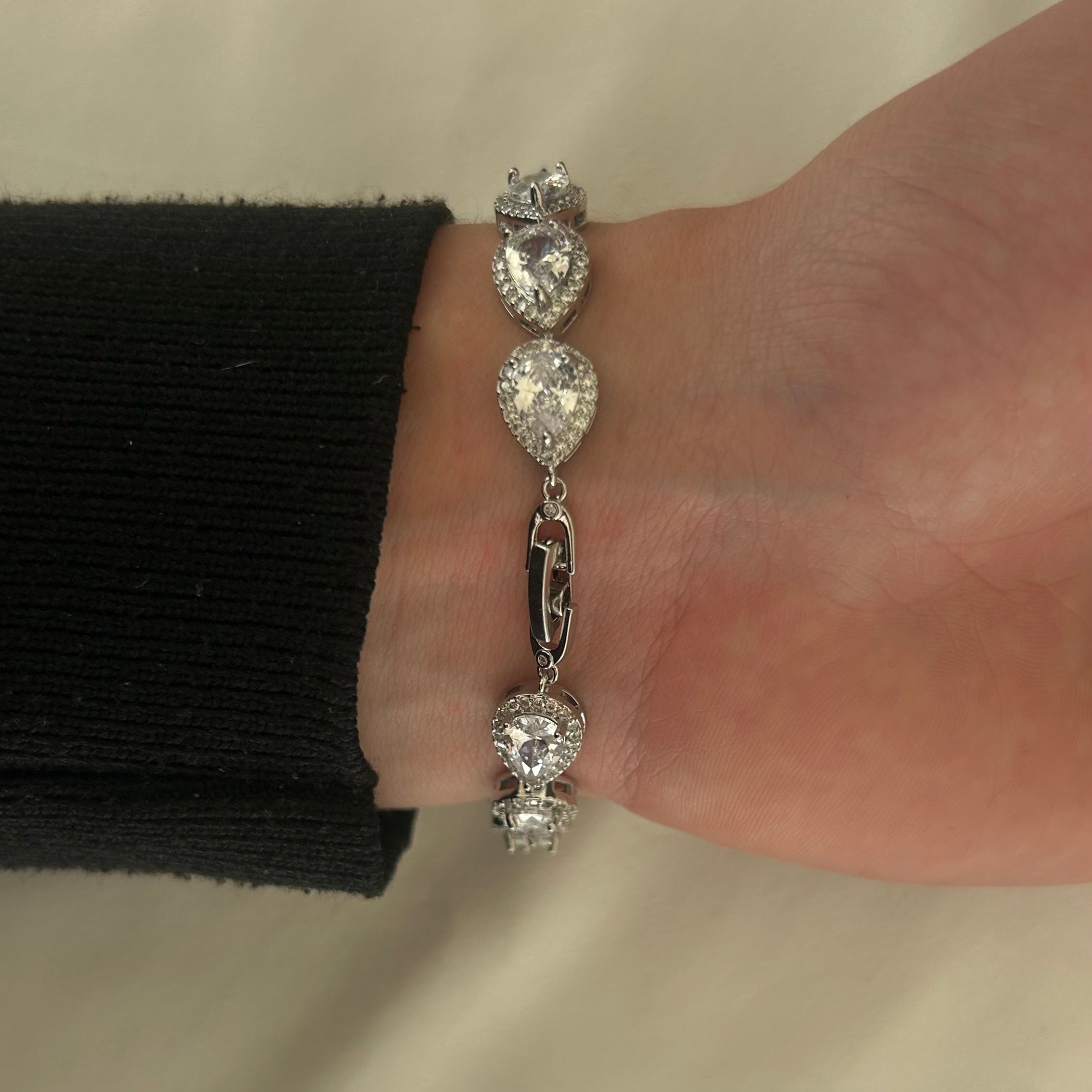 CRYSTAL FLEX BRACELET
